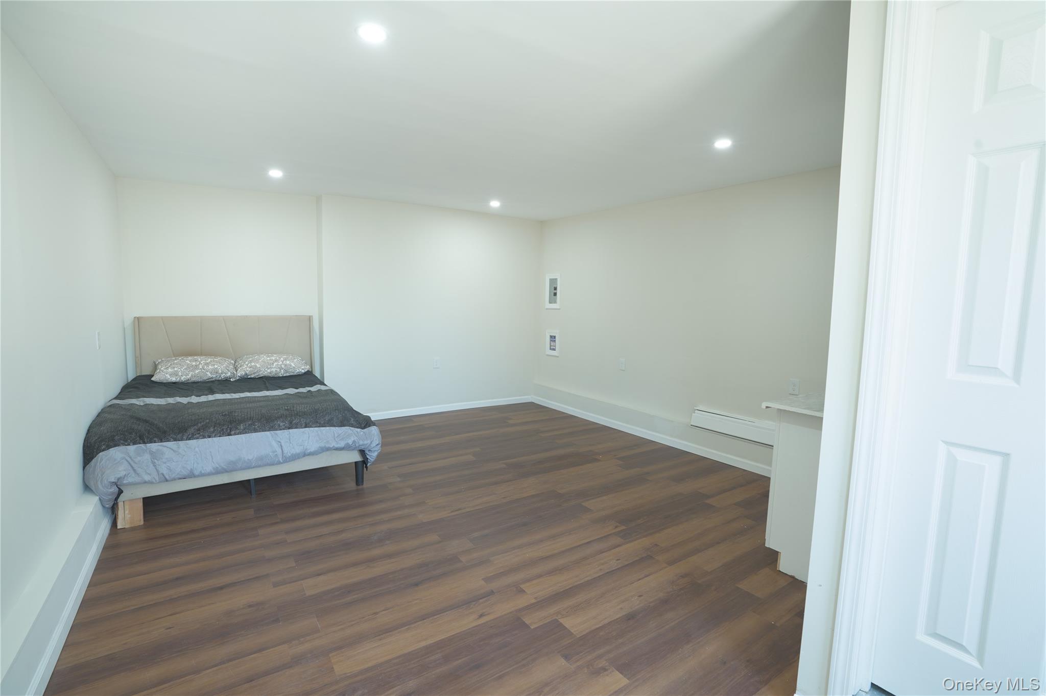 144 Carleton Avenue Property Photo 42