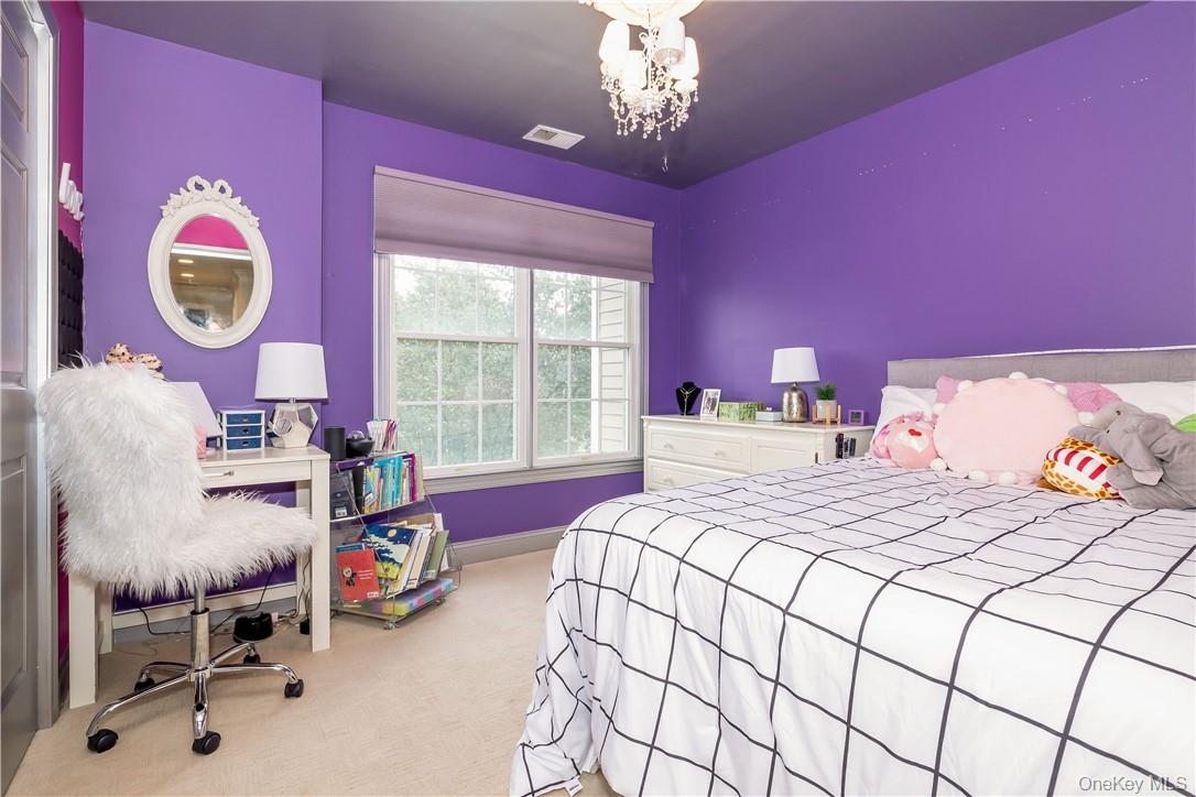 7 Hopkins Lane Property Photo 18