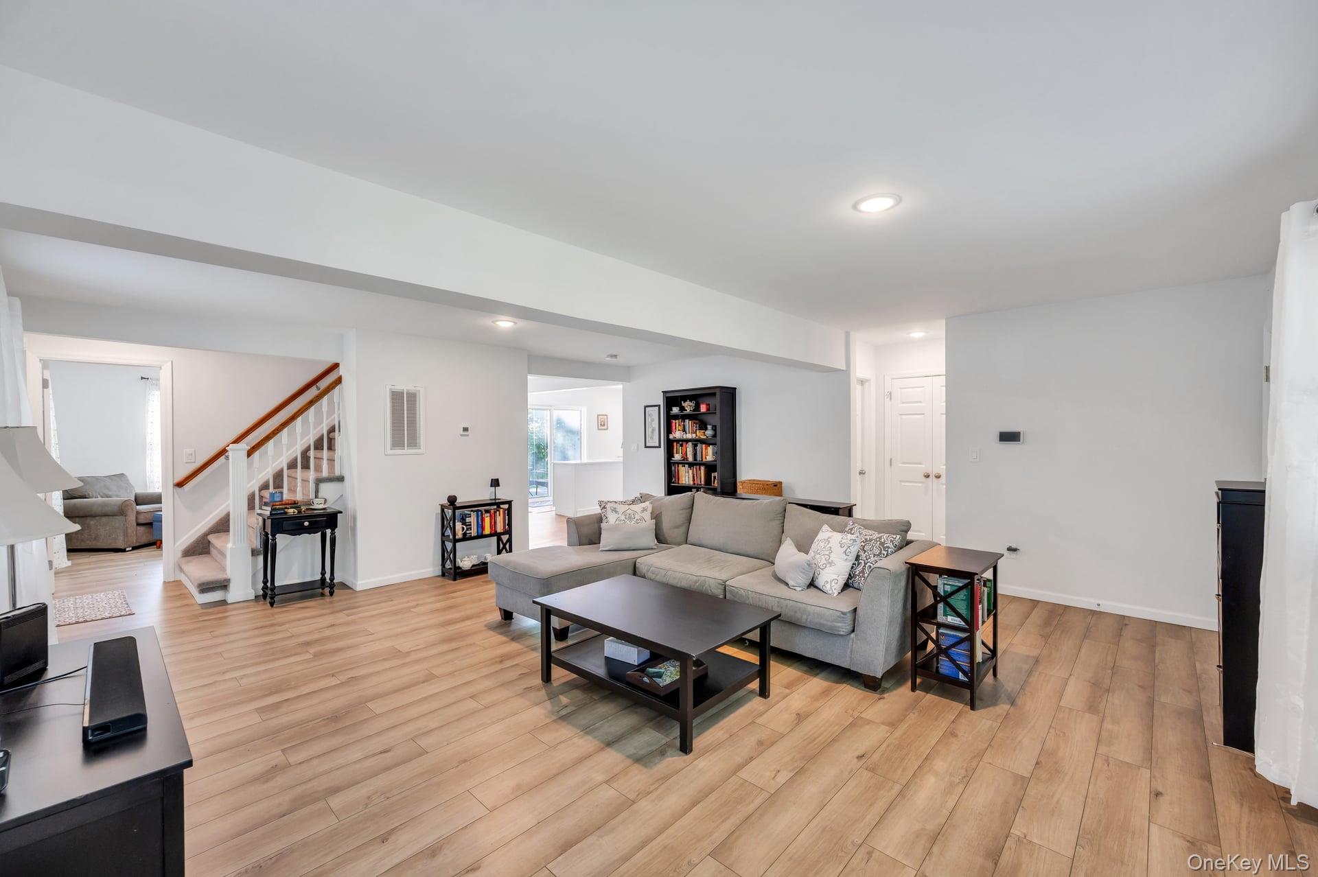 5 Hawkins Avenue Property Photo 8