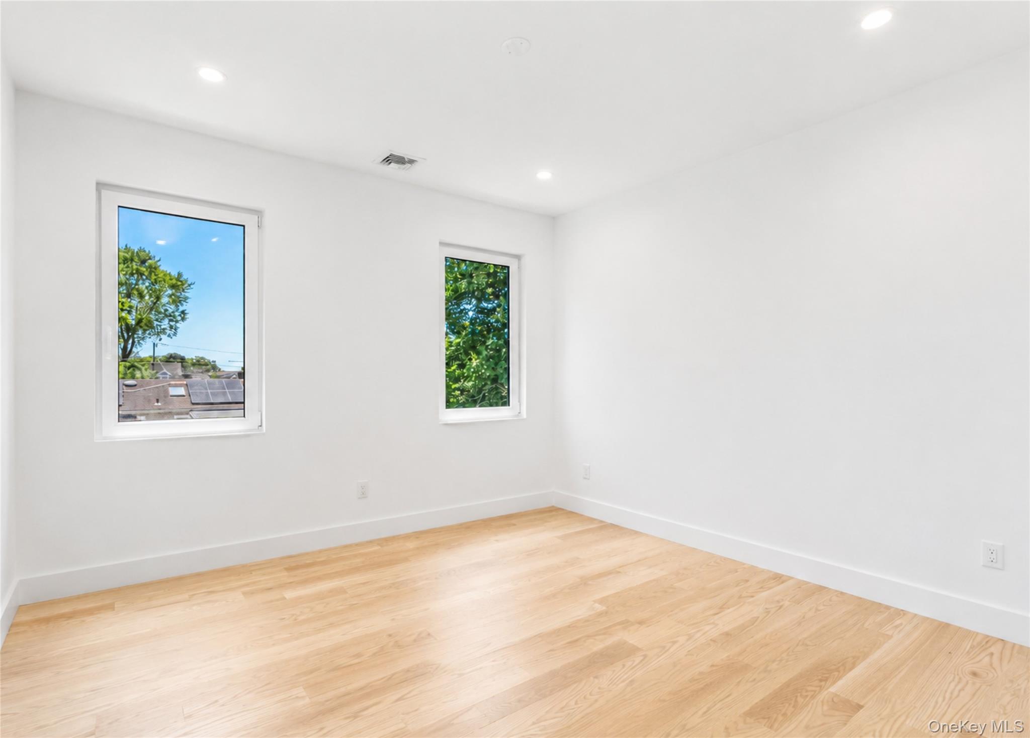 2412 Amherst Street Property Photo 31