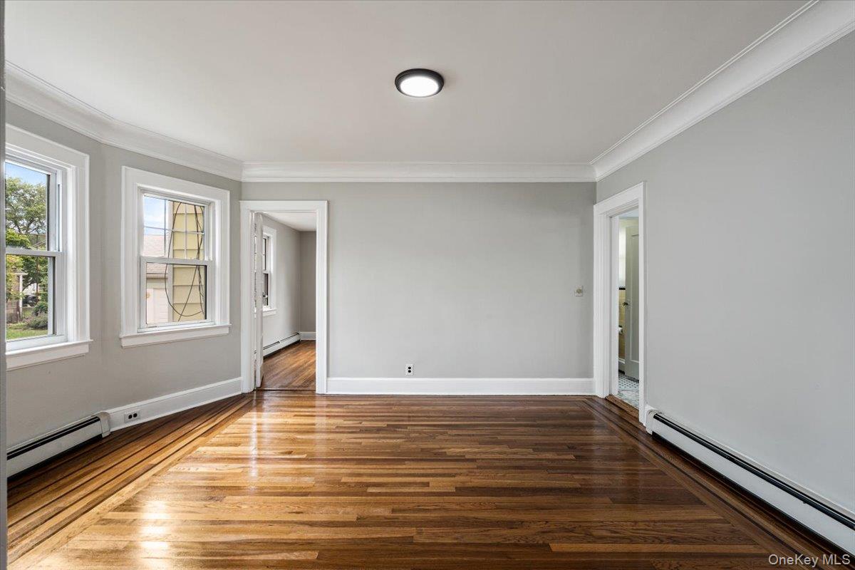 205 Roslyn Road Property Photo 15