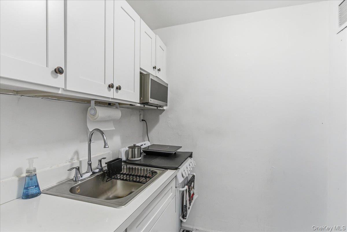 62-59 108th Street 4c Property Photo 5
