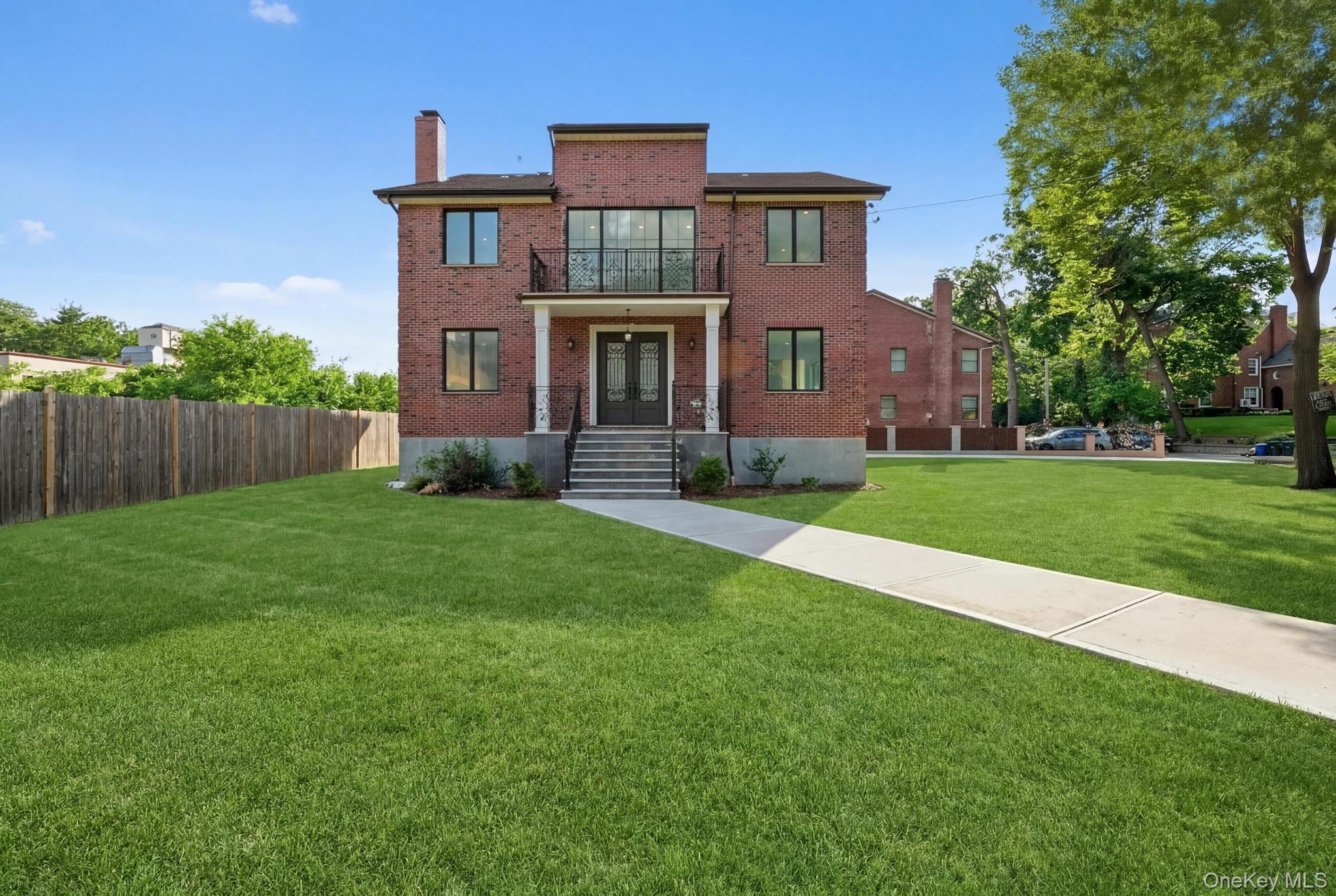 19412 Dunton Avenue Property Photo 1