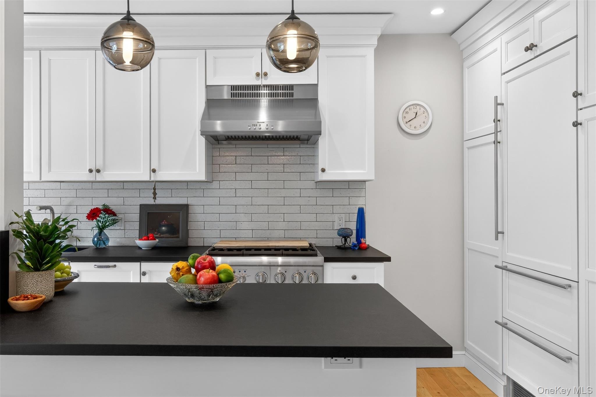 305 Sixth Avenue 2e Property Photo 2
