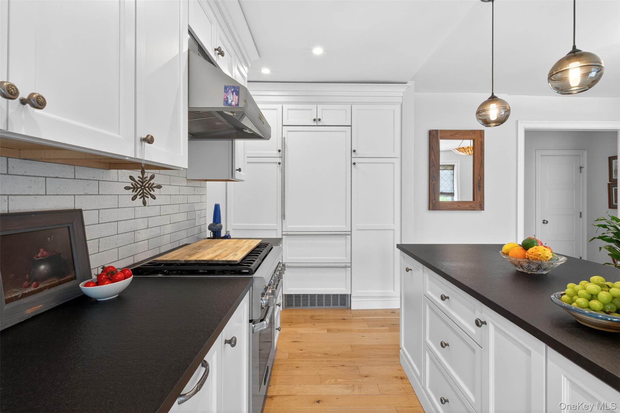 305 Sixth Avenue 2e Property Photo 3