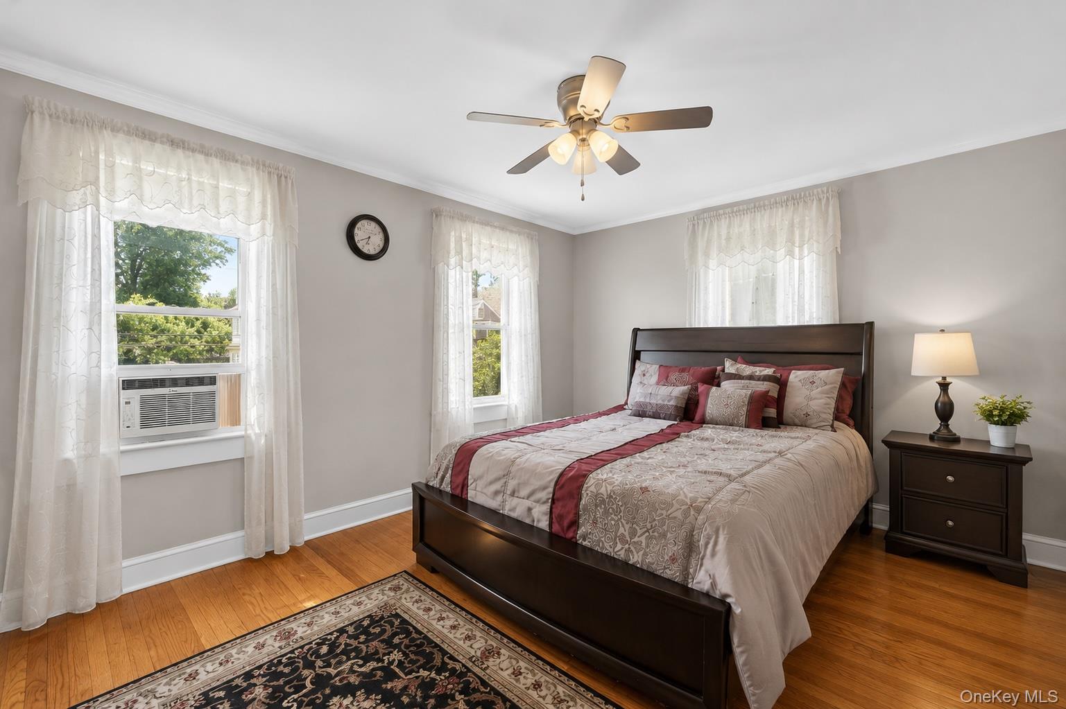 204 Catherine Street Property Photo 15
