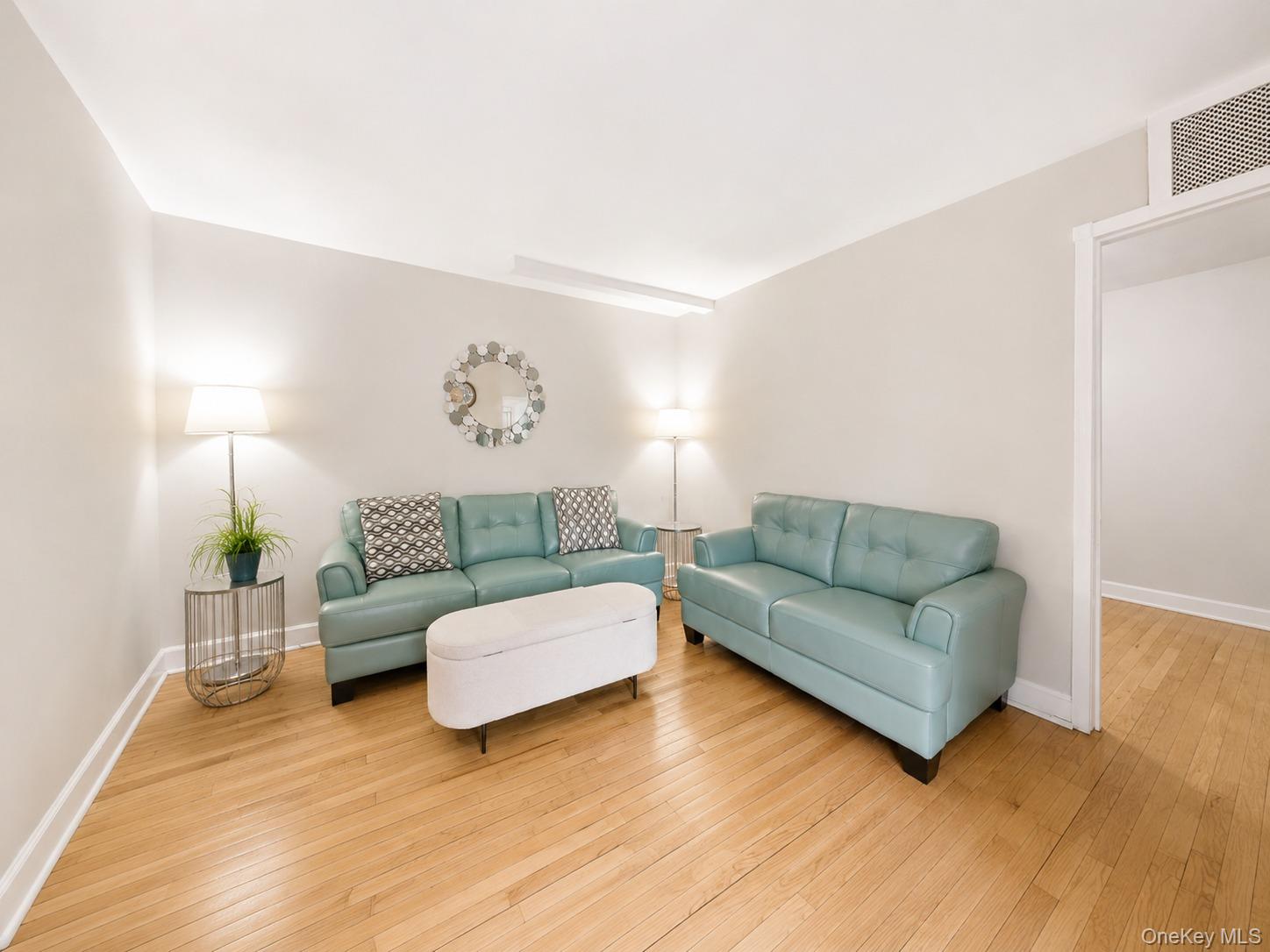 11 Bronx River Road 1m Property Photo 6