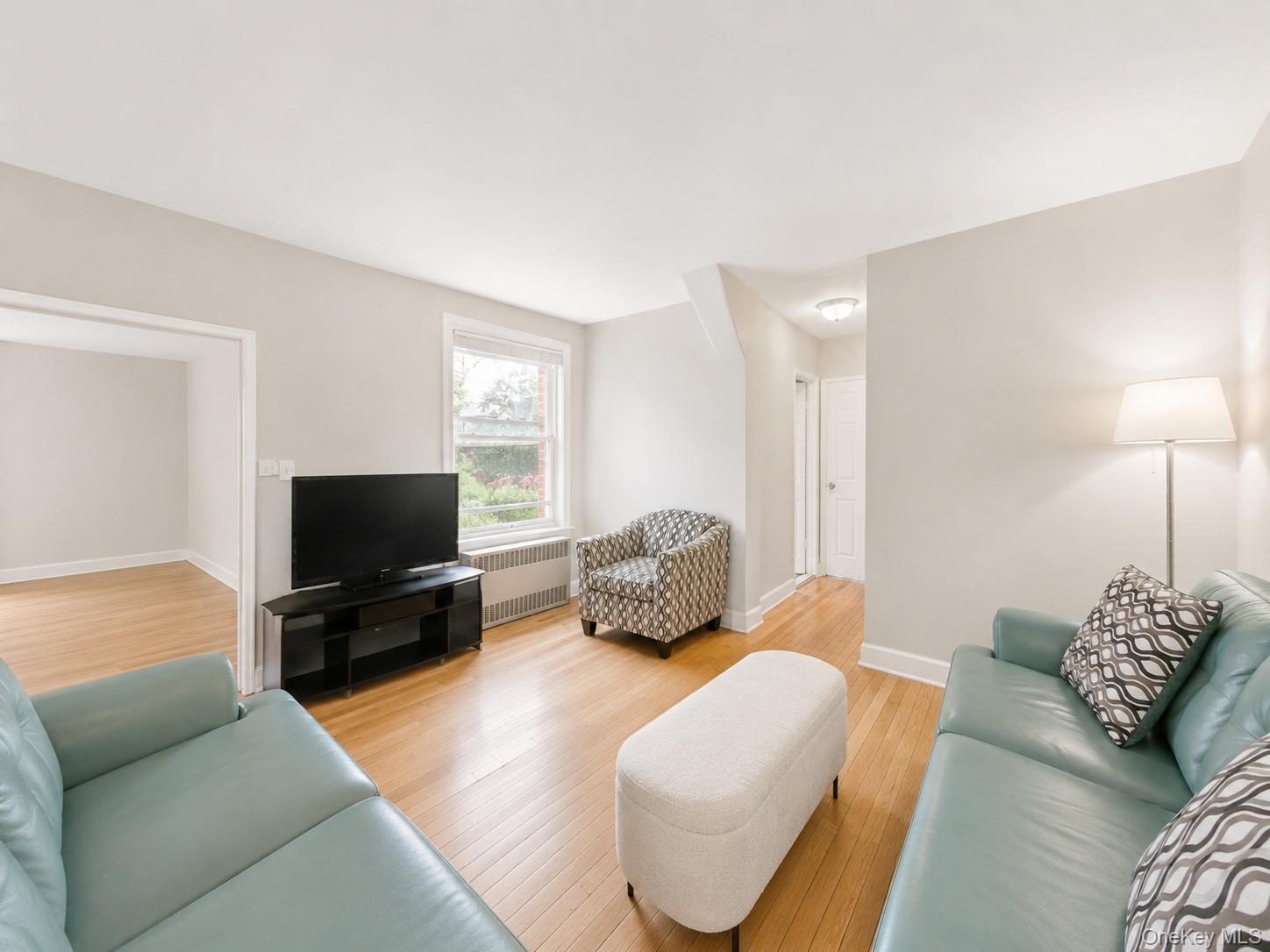 11 Bronx River Road 1m Property Photo 7