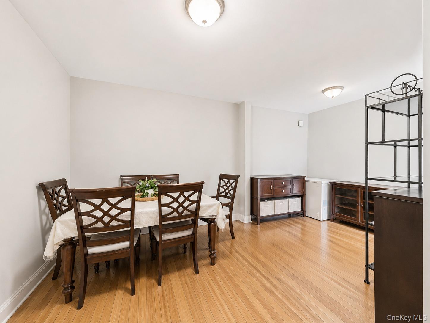 11 Bronx River Road 1m Property Photo 8