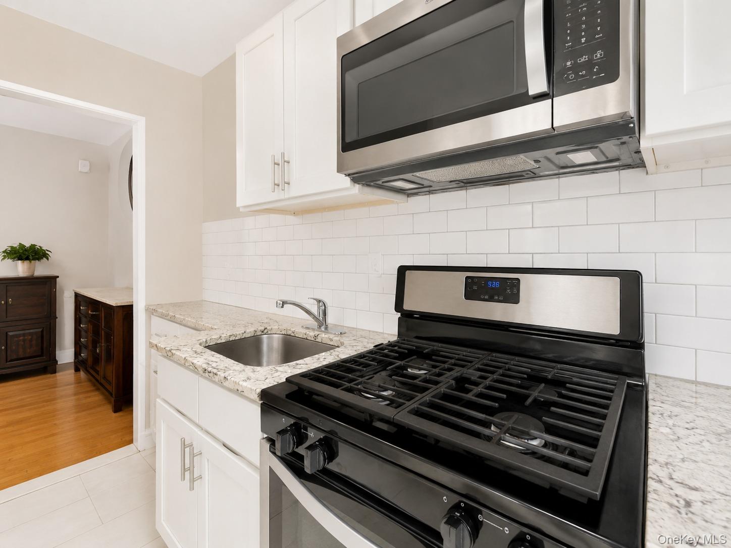 11 Bronx River Road 1m Property Photo 12