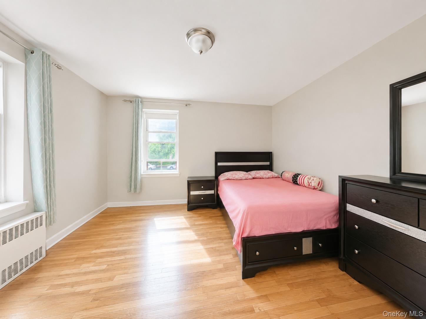 11 Bronx River Road 1m Property Photo 16