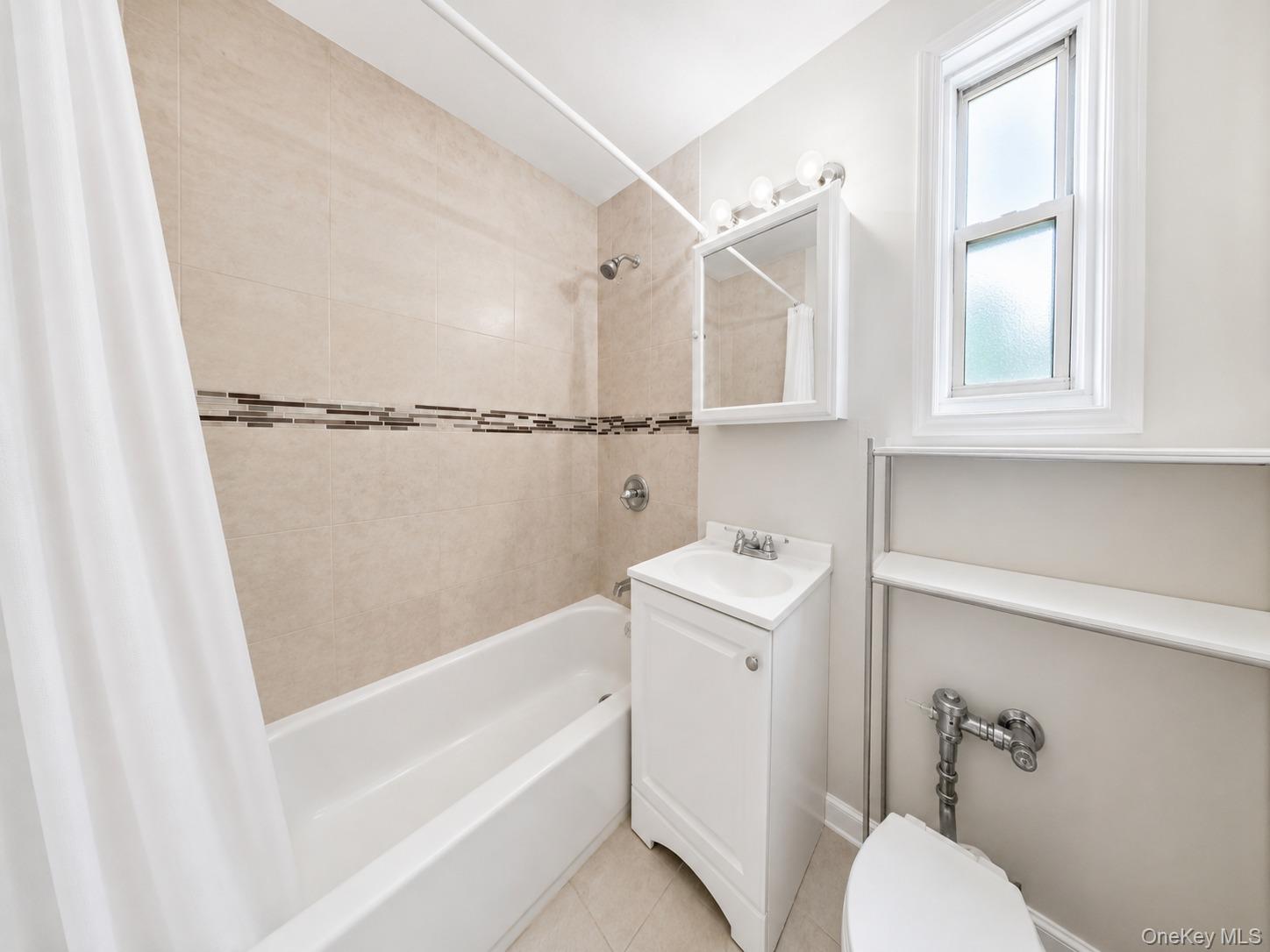 11 Bronx River Road 1m Property Photo 21