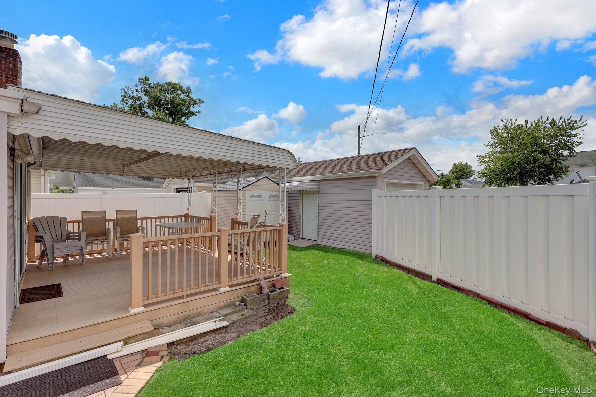 3104 Royal Avenue Property Photo 18