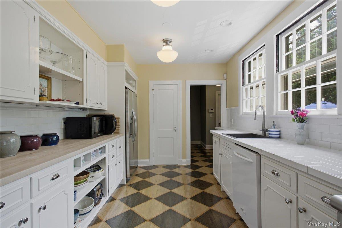 531 Weaver Street Property Photo 11