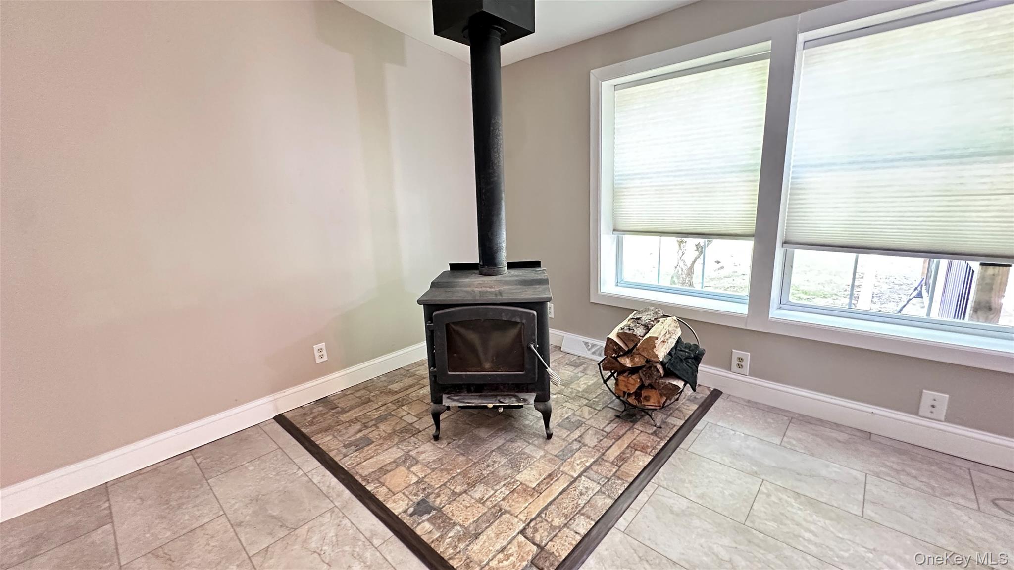 81 Lindholm Road Property Photo 12