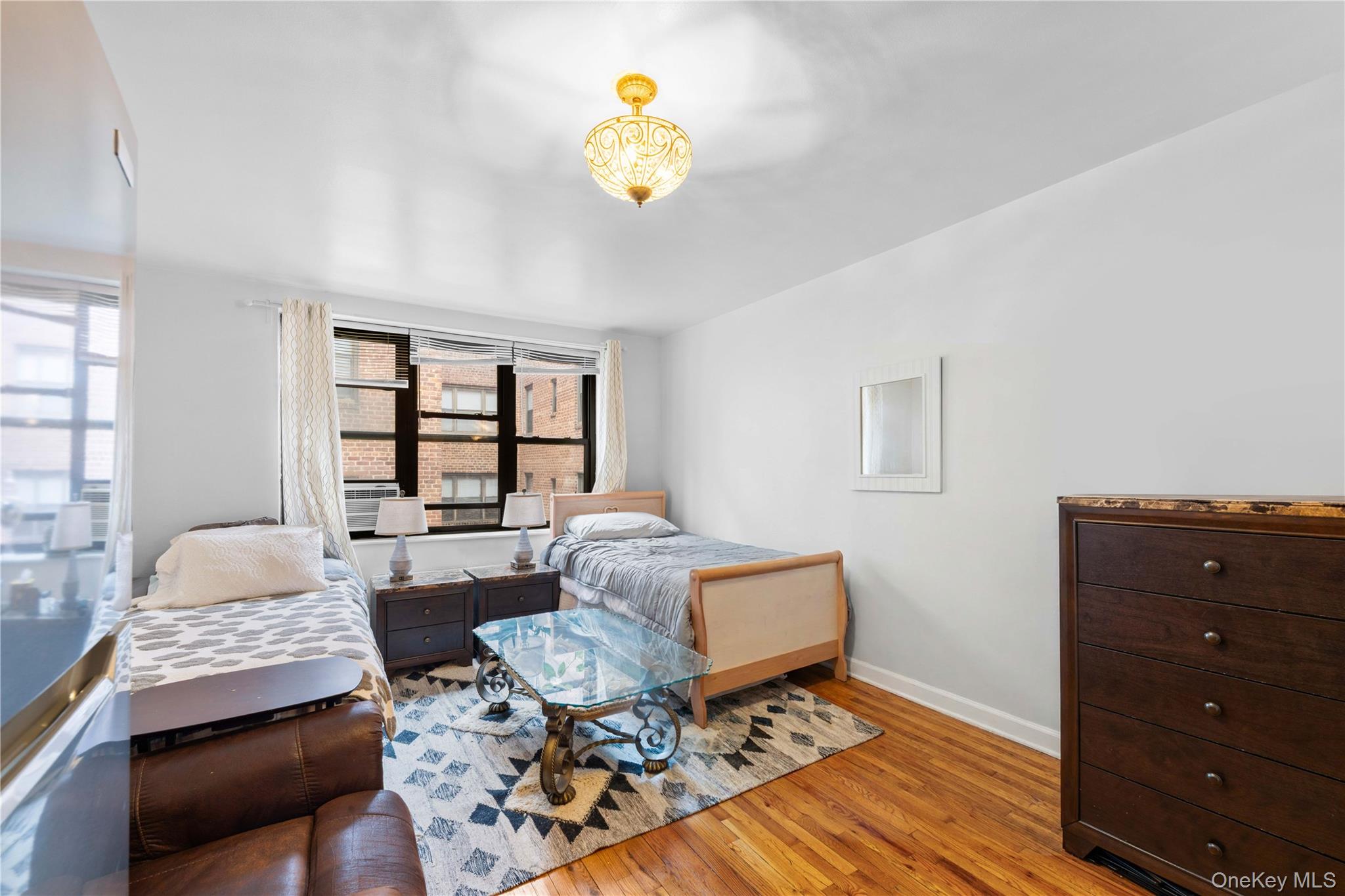 15 Canterbury C11 Property Photo 5