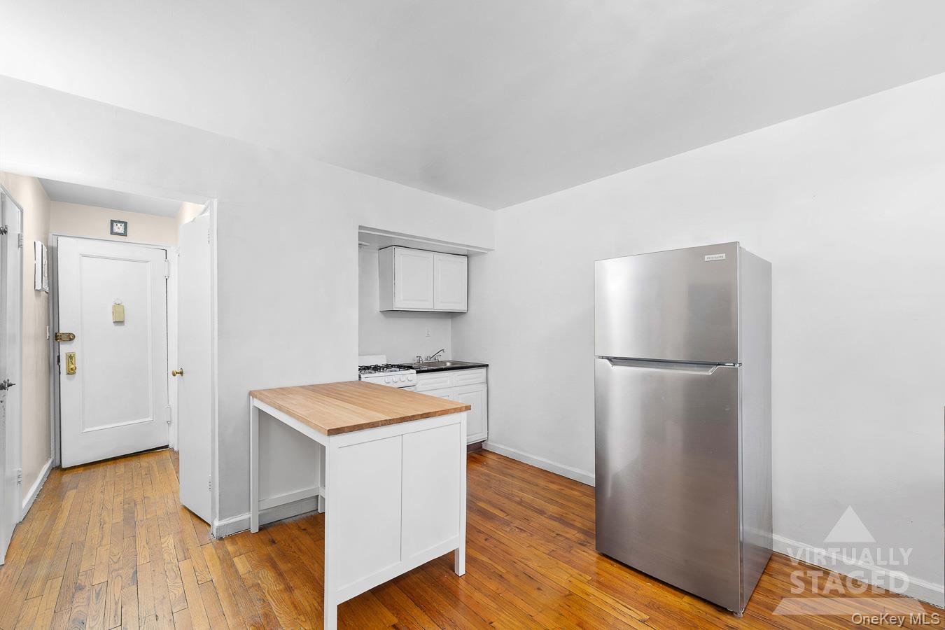 15 Canterbury C11 Property Photo 8