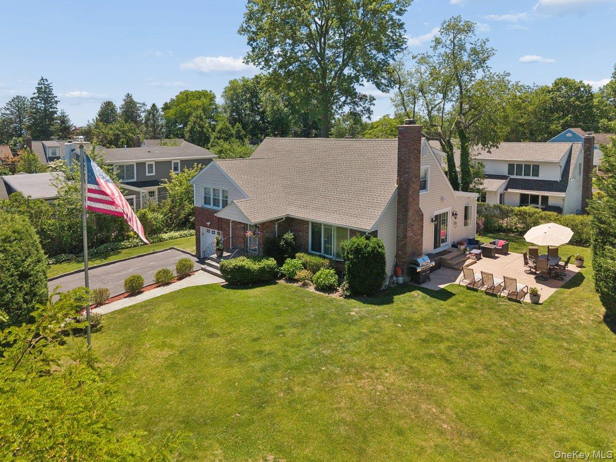 3 Carolyn Place Property Photo 1
