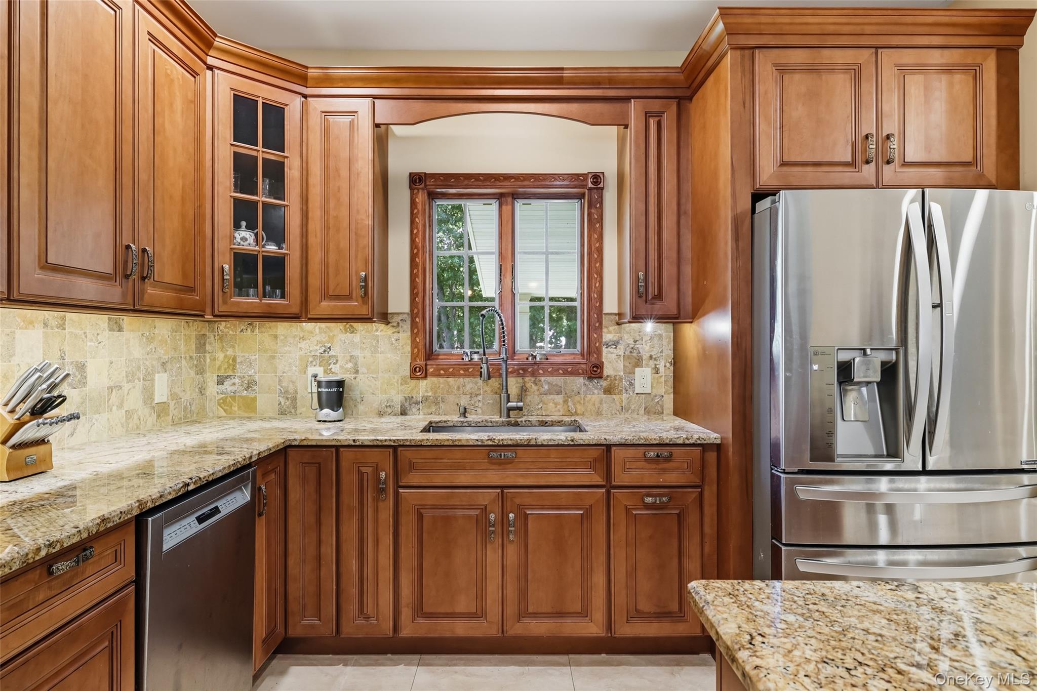 225 Old Willets Path Property Photo 8