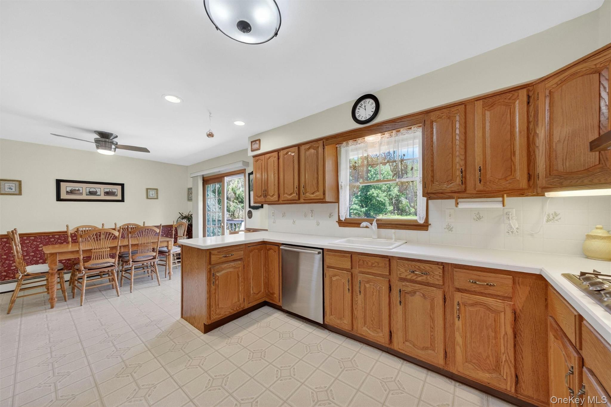 22 Beverly Drive Property Photo 12