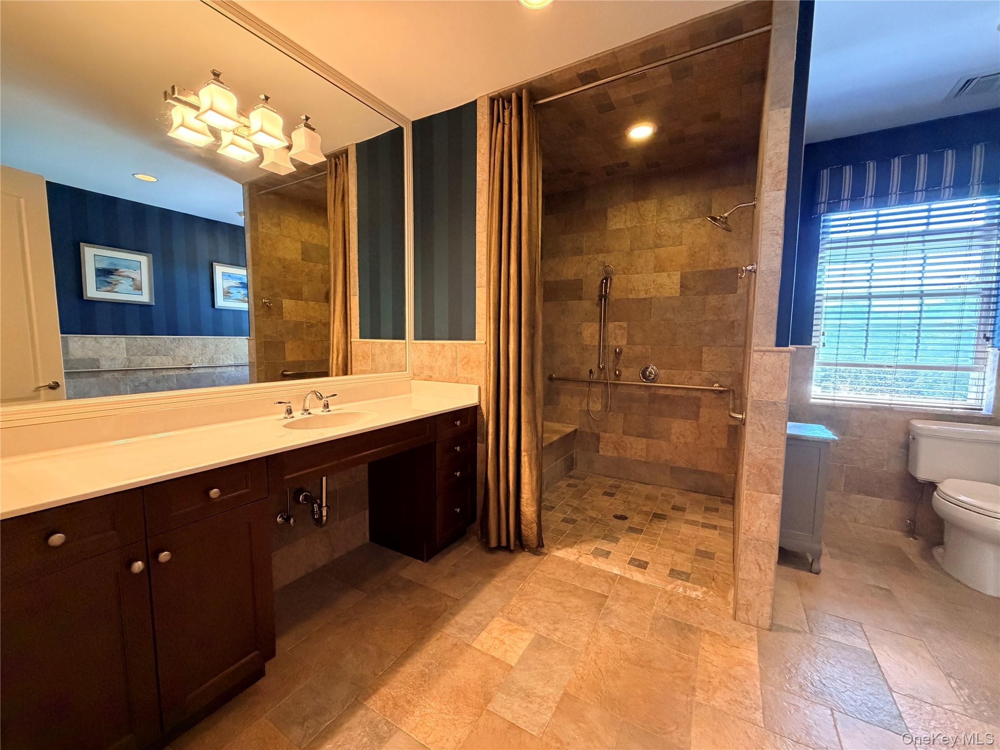 38 Hamlet Woods Drive Property Photo 24