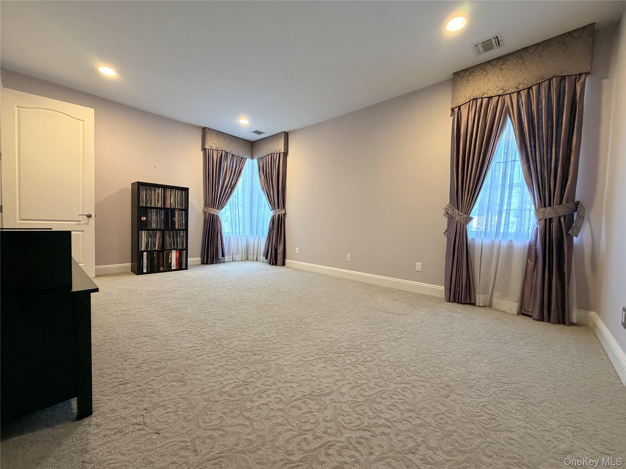 38 Hamlet Woods Drive Property Photo 26