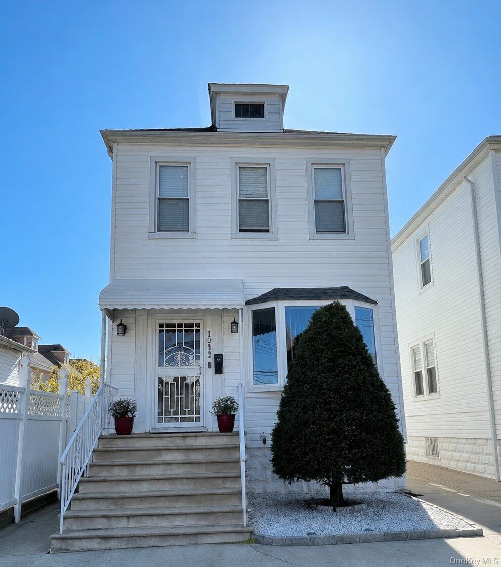 1911 Haight Avenue Property Photo 1