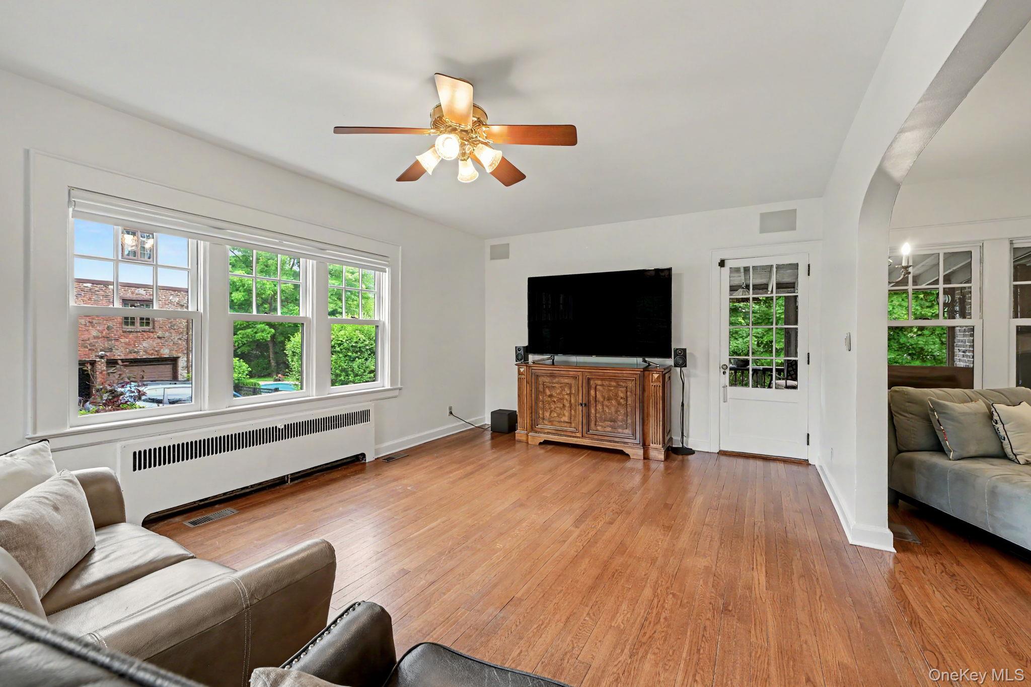 18 Fenimore Drive Property Photo 8