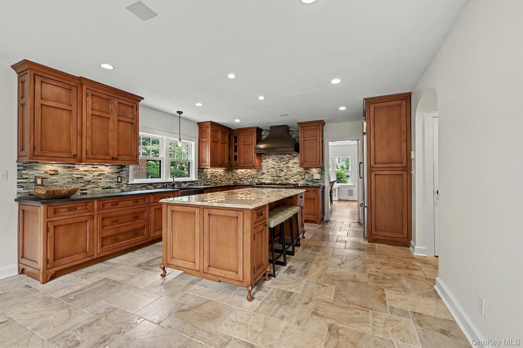 18 Fenimore Drive Property Photo 13