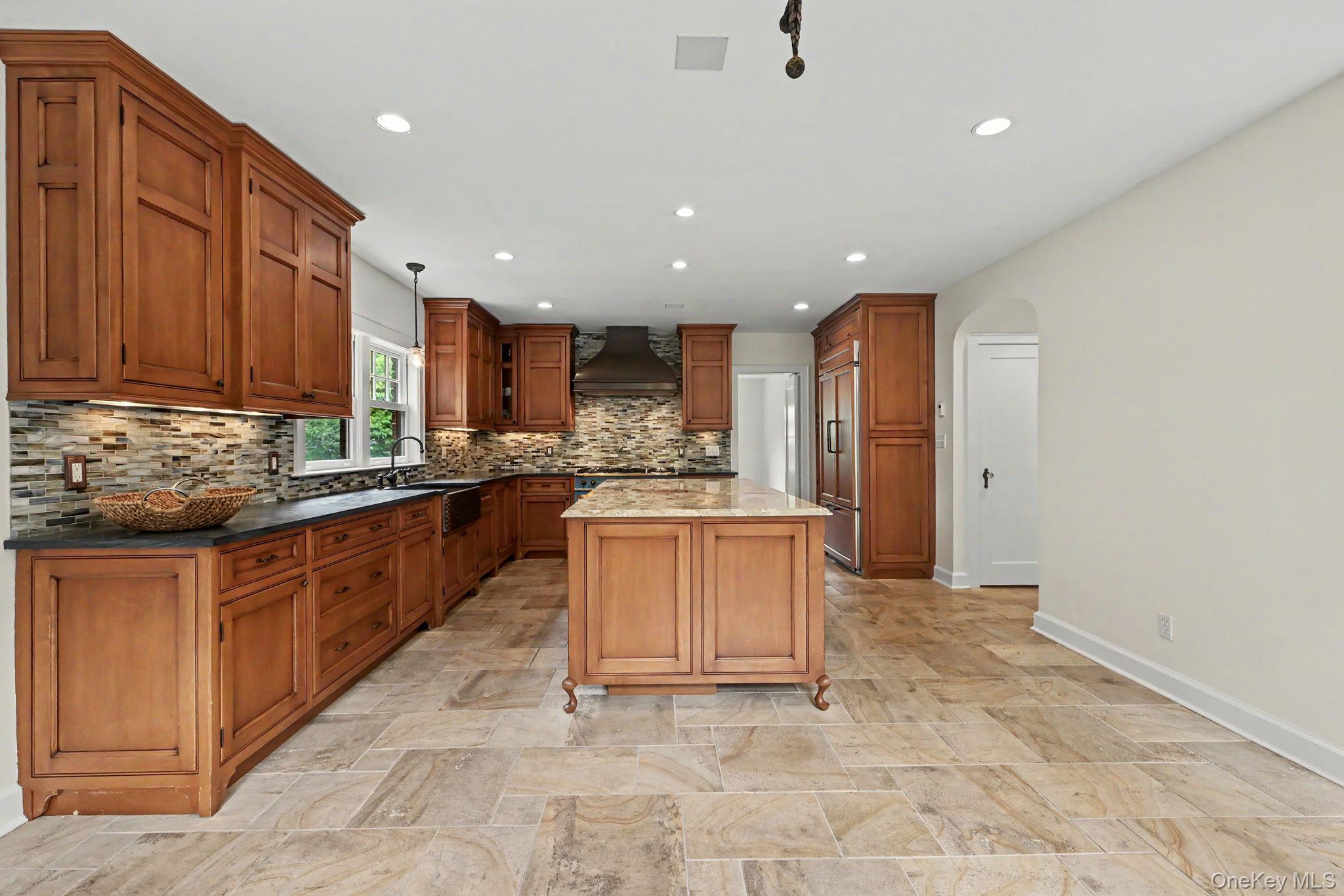 18 Fenimore Drive Property Photo 14