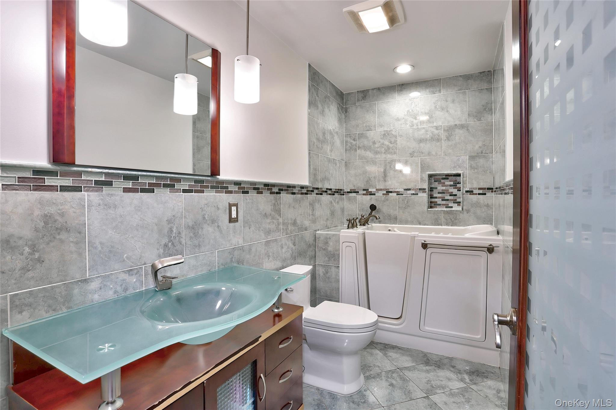 18 Wilsher Drive Property Photo 16