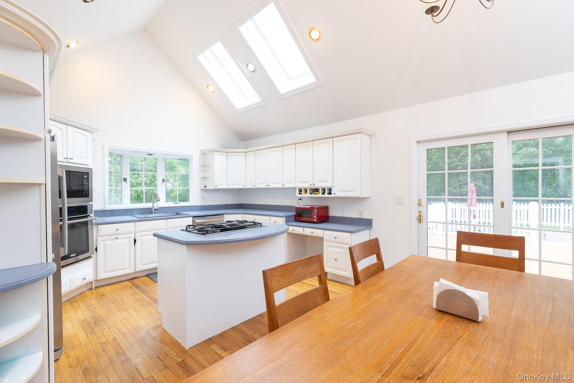 33 Windwood Court Property Photo 13