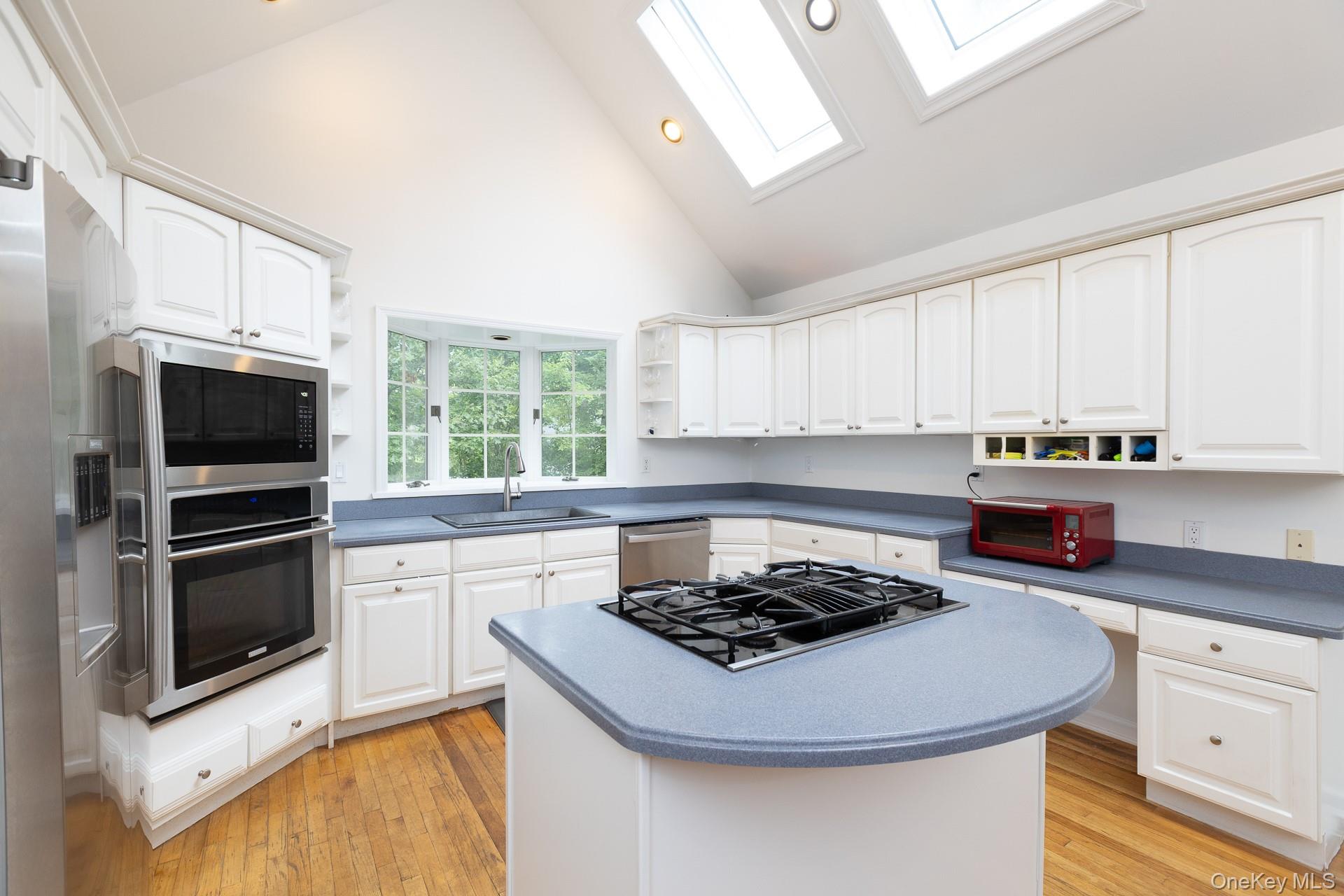 33 Windwood Court Property Photo 14