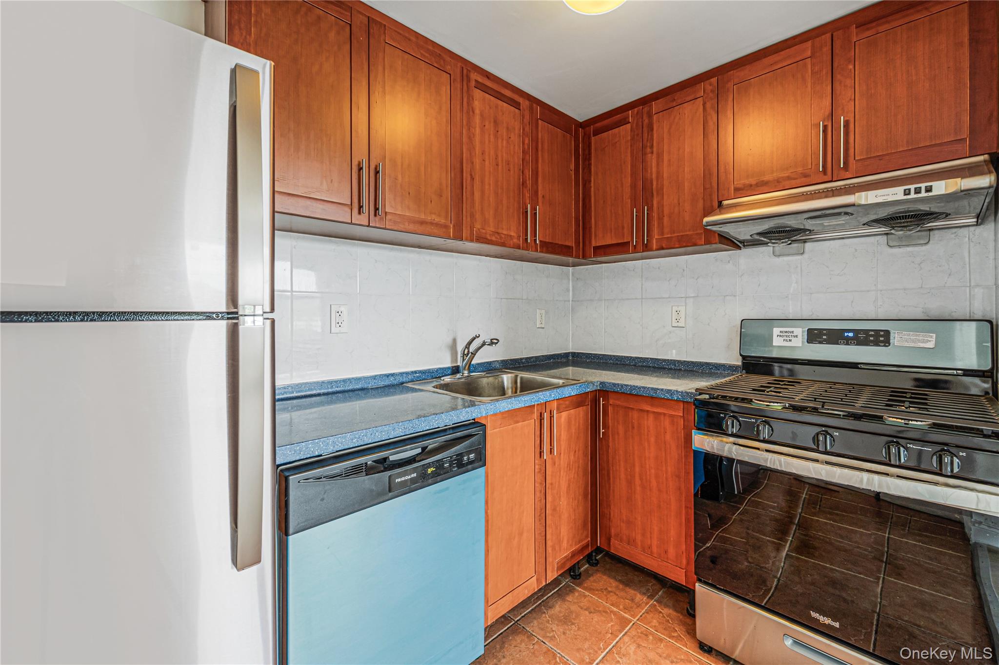 81-15 Queens Boulevard 4h Property Photo 12