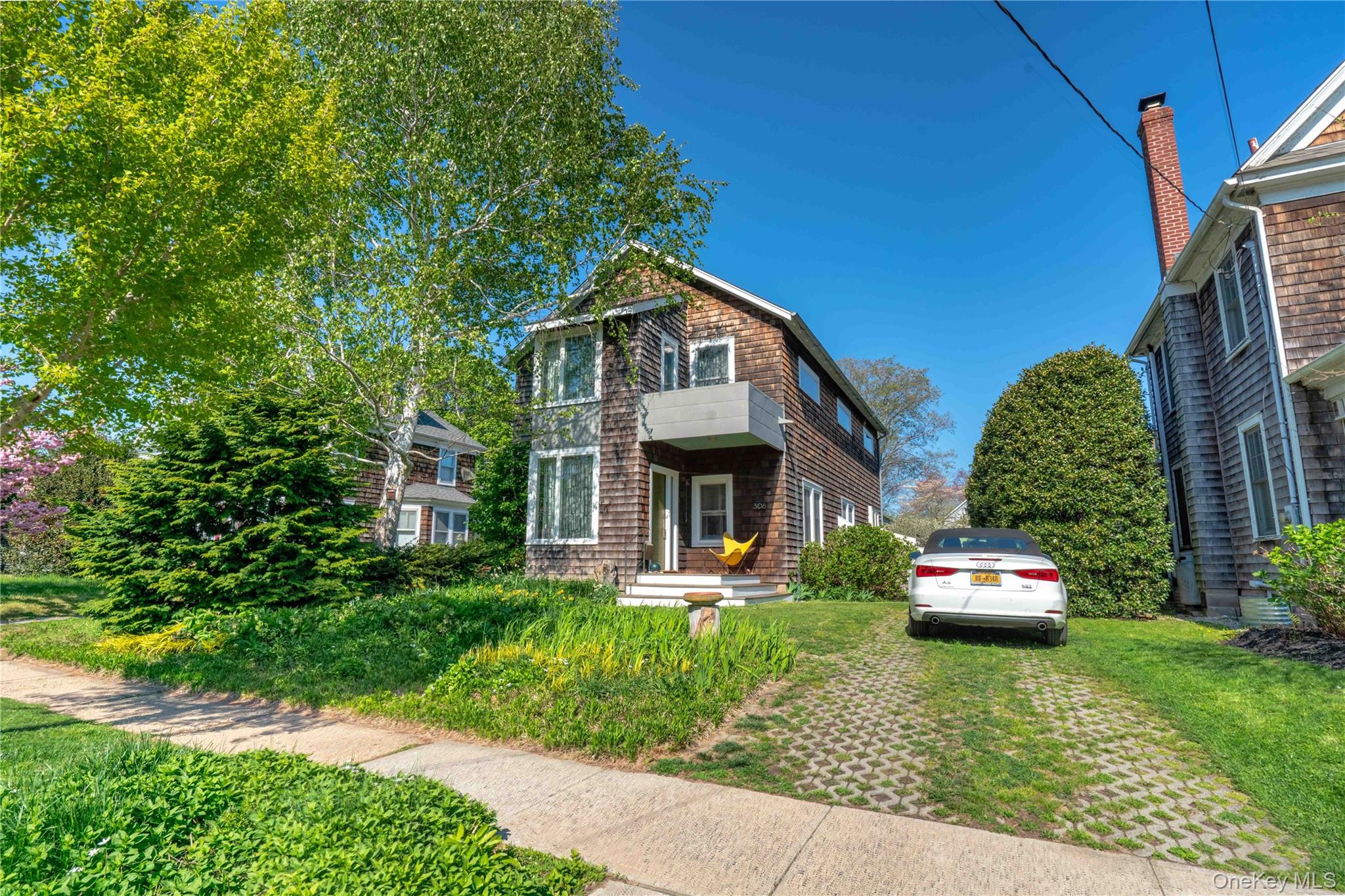 306 6th Street Property Photo 1