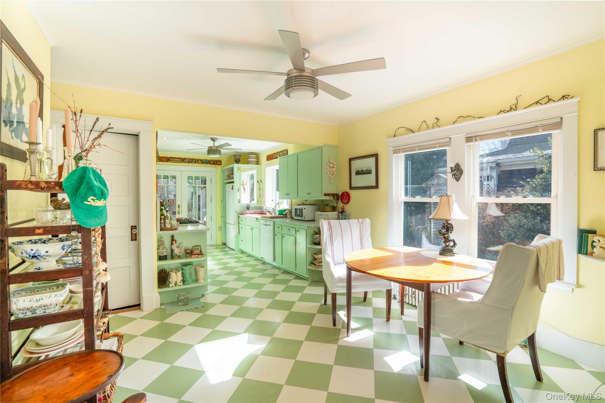 306 6th Street Property Photo 4