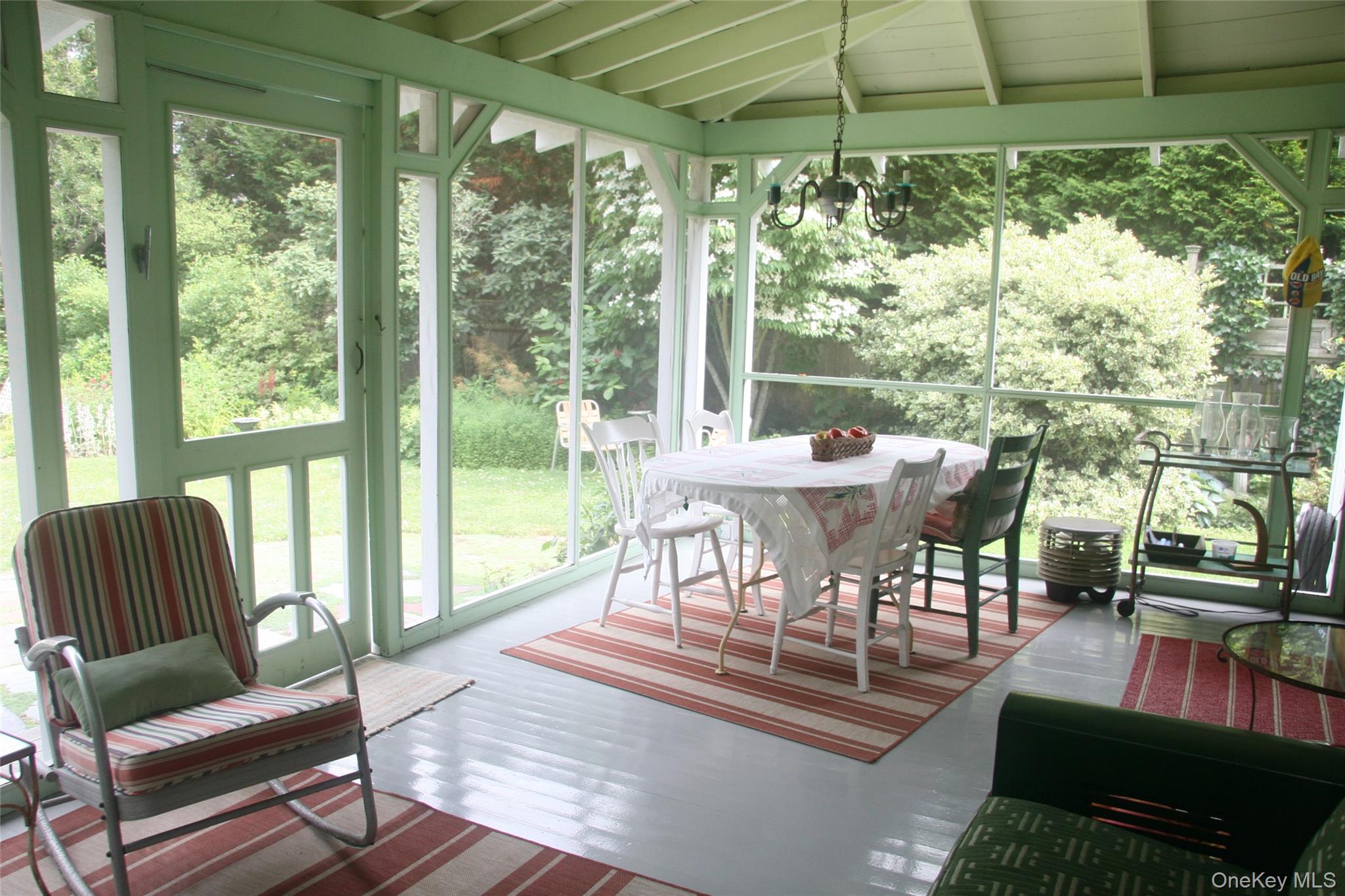 306 6th Street Property Photo 16