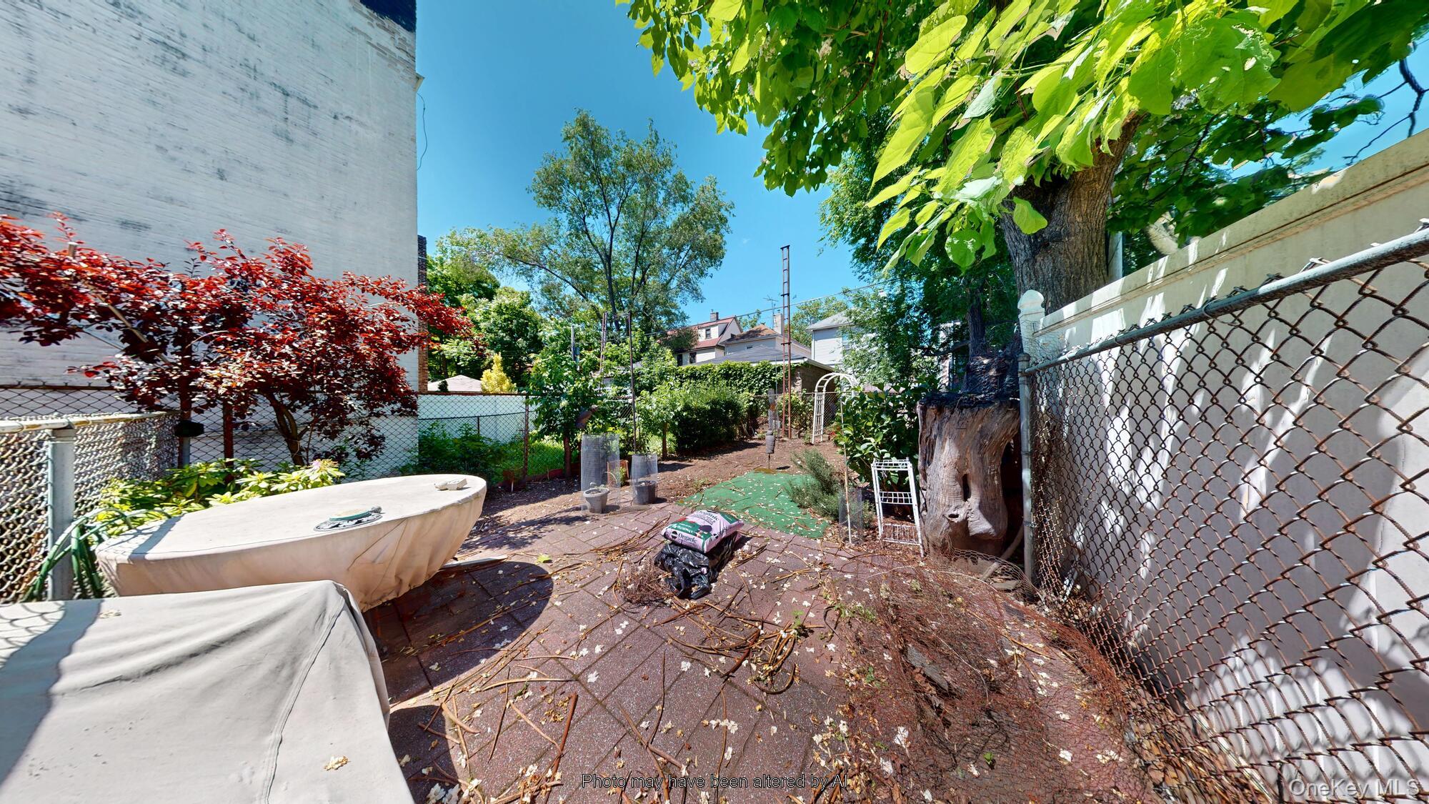 1168 E 38th Street Property Photo 9