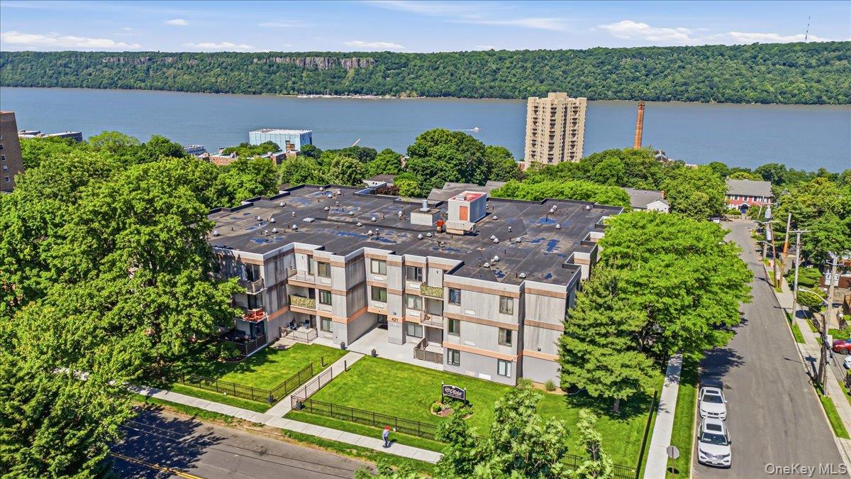 421 N Broadway 28 Property Photo 1