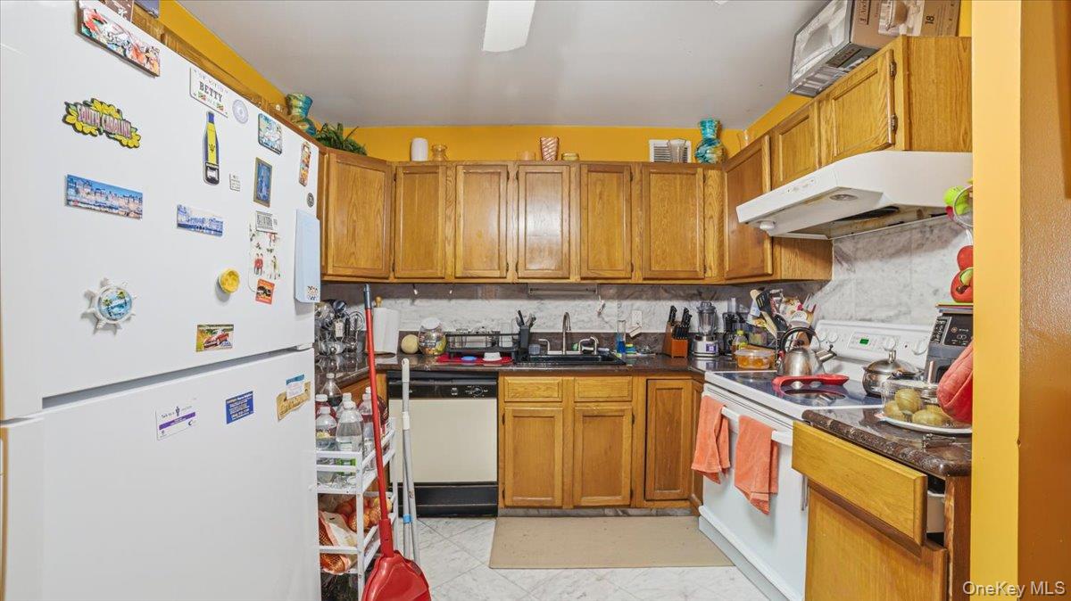 421 N Broadway 28 Property Photo 8