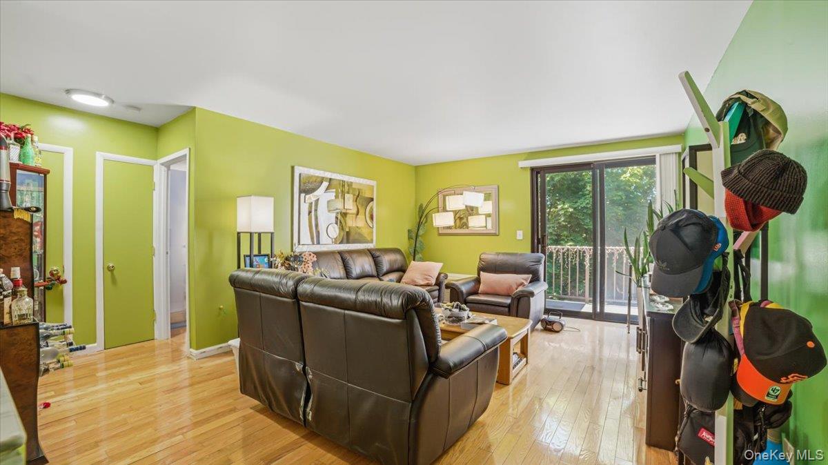 421 N Broadway 28 Property Photo 11