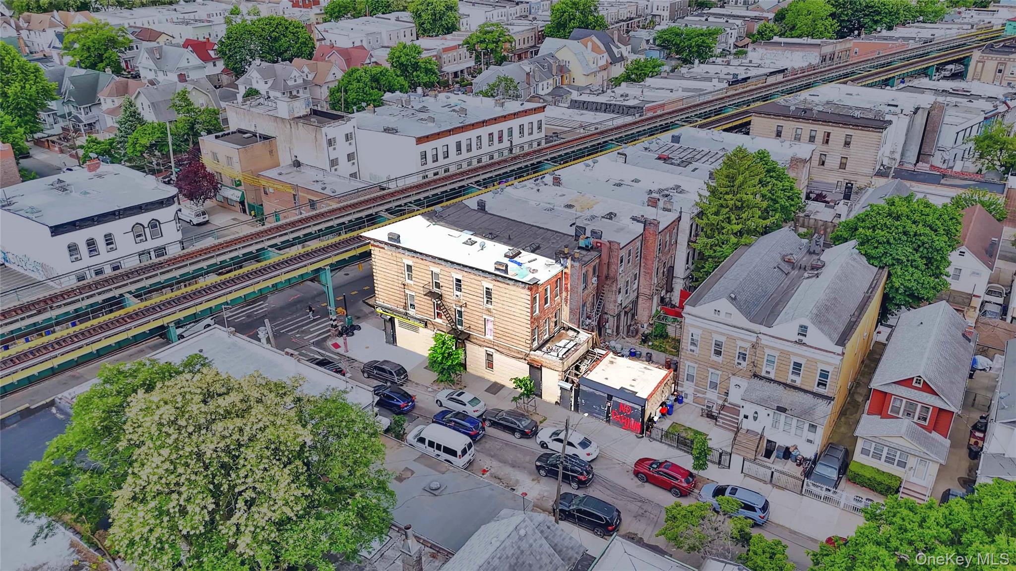 106-17 Jamaica Avenue Property Photo 7