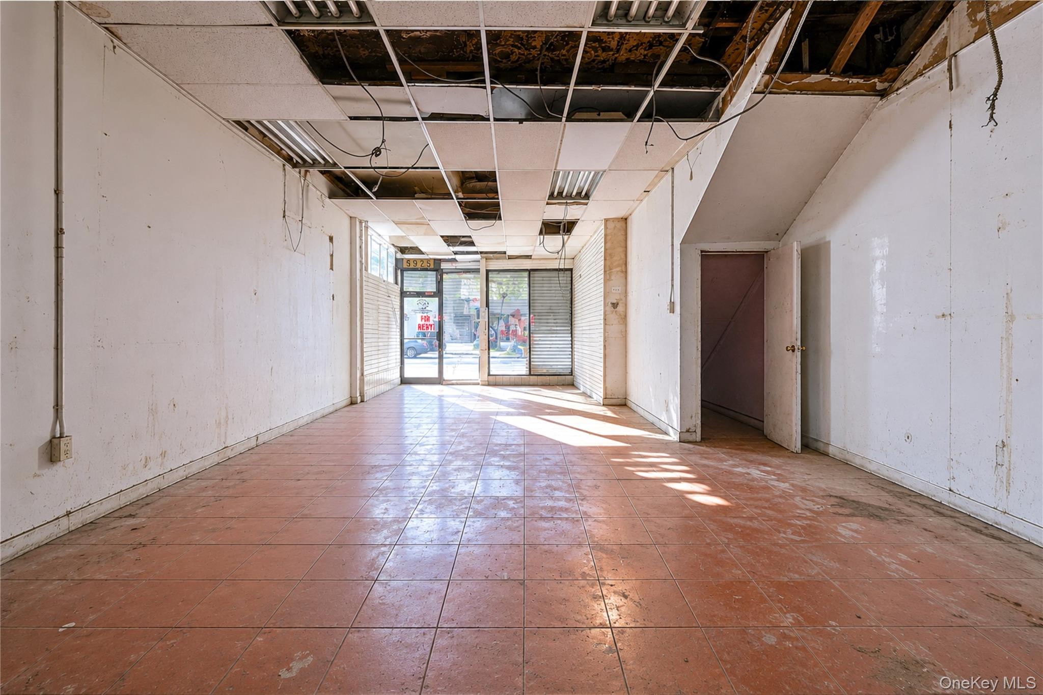 106-17 Jamaica Avenue Property Photo 8