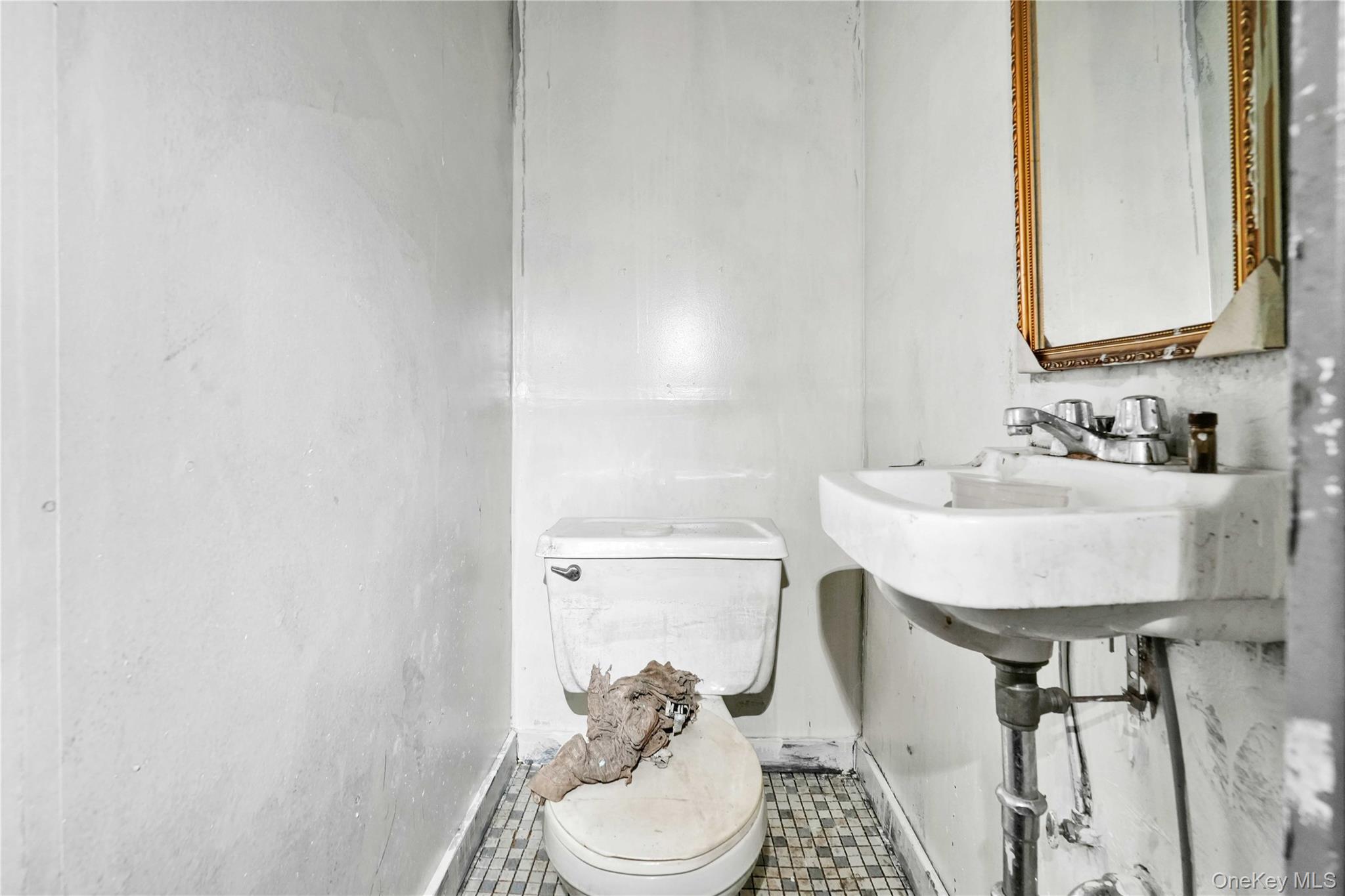 106-17 Jamaica Avenue Property Photo 17