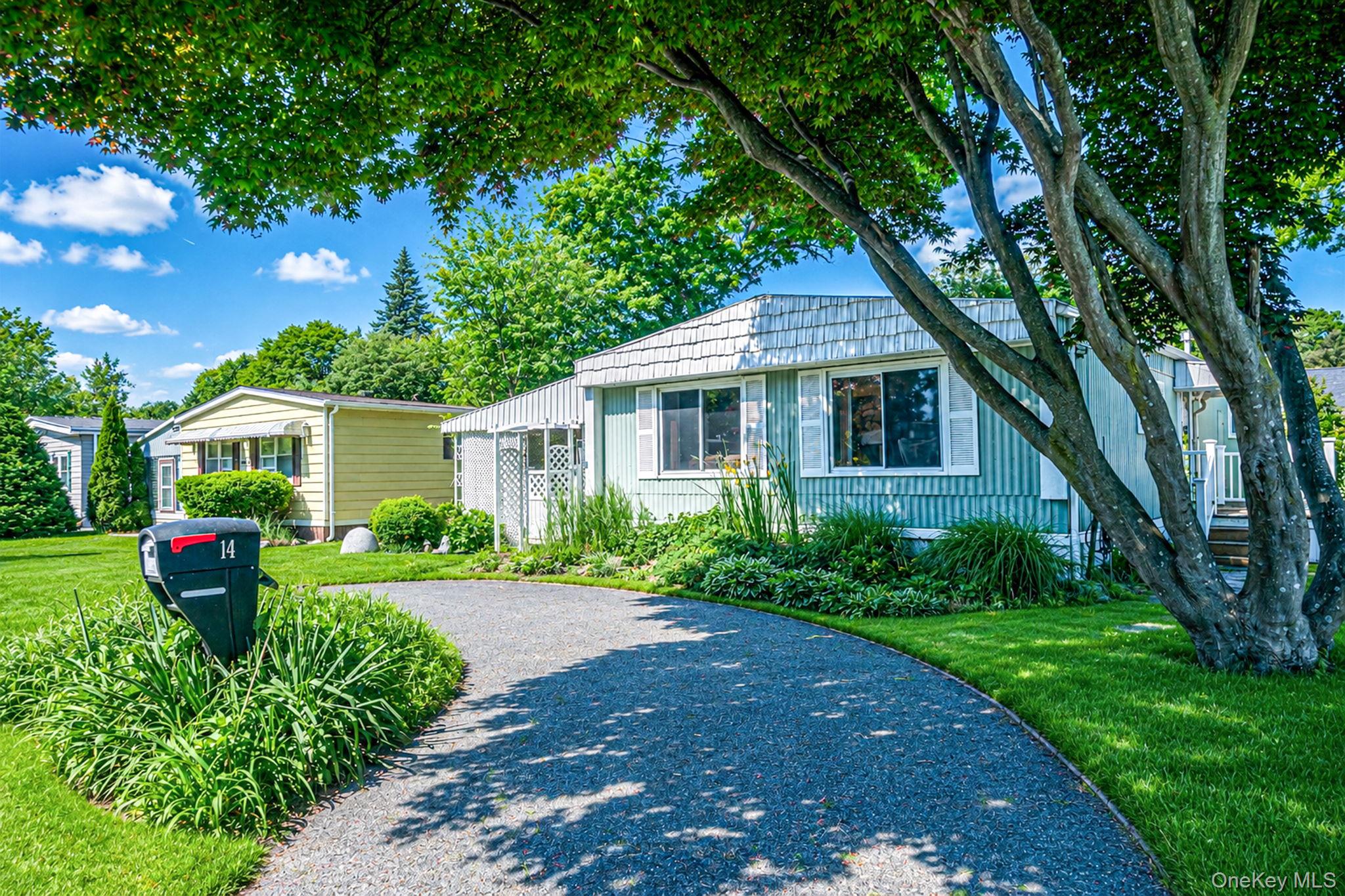 14 Buttercup Drive Property Photo 2