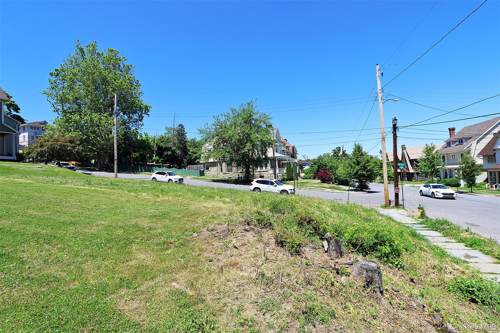 397 Grand Street Property Photo 10