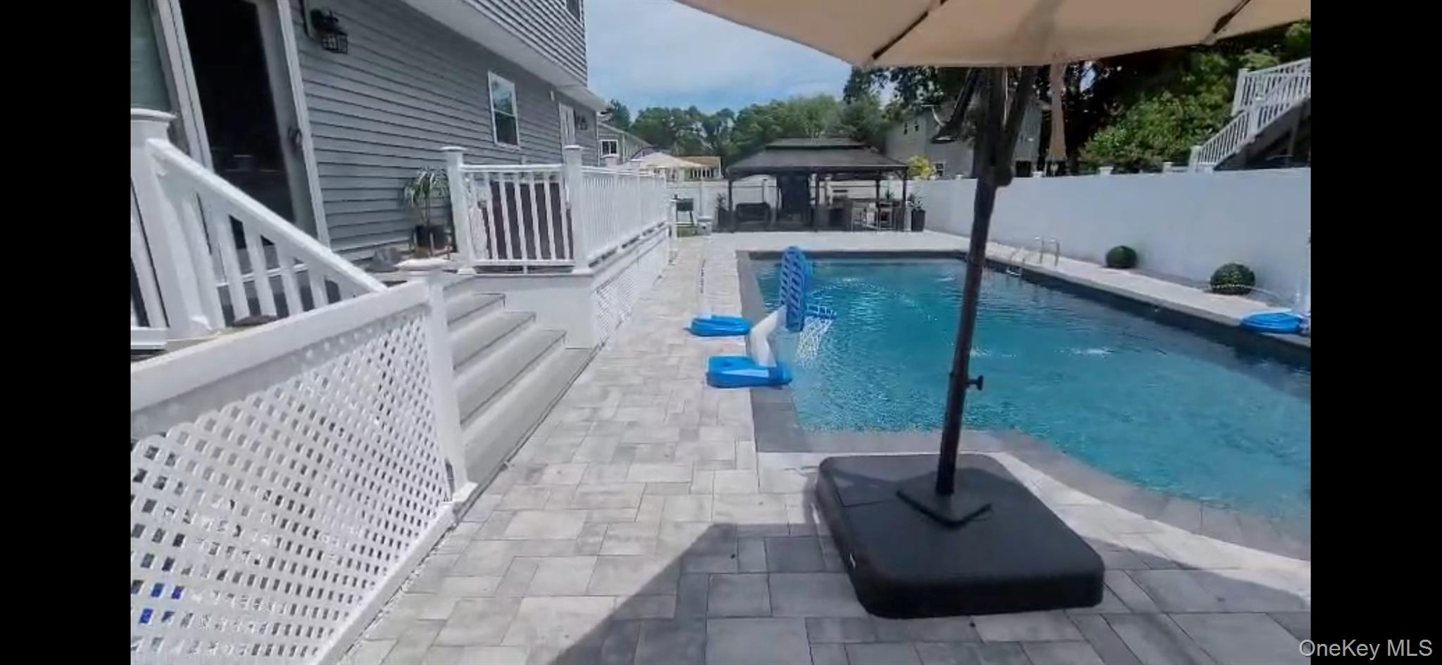 62 Jamaica Avenue Property Photo 5