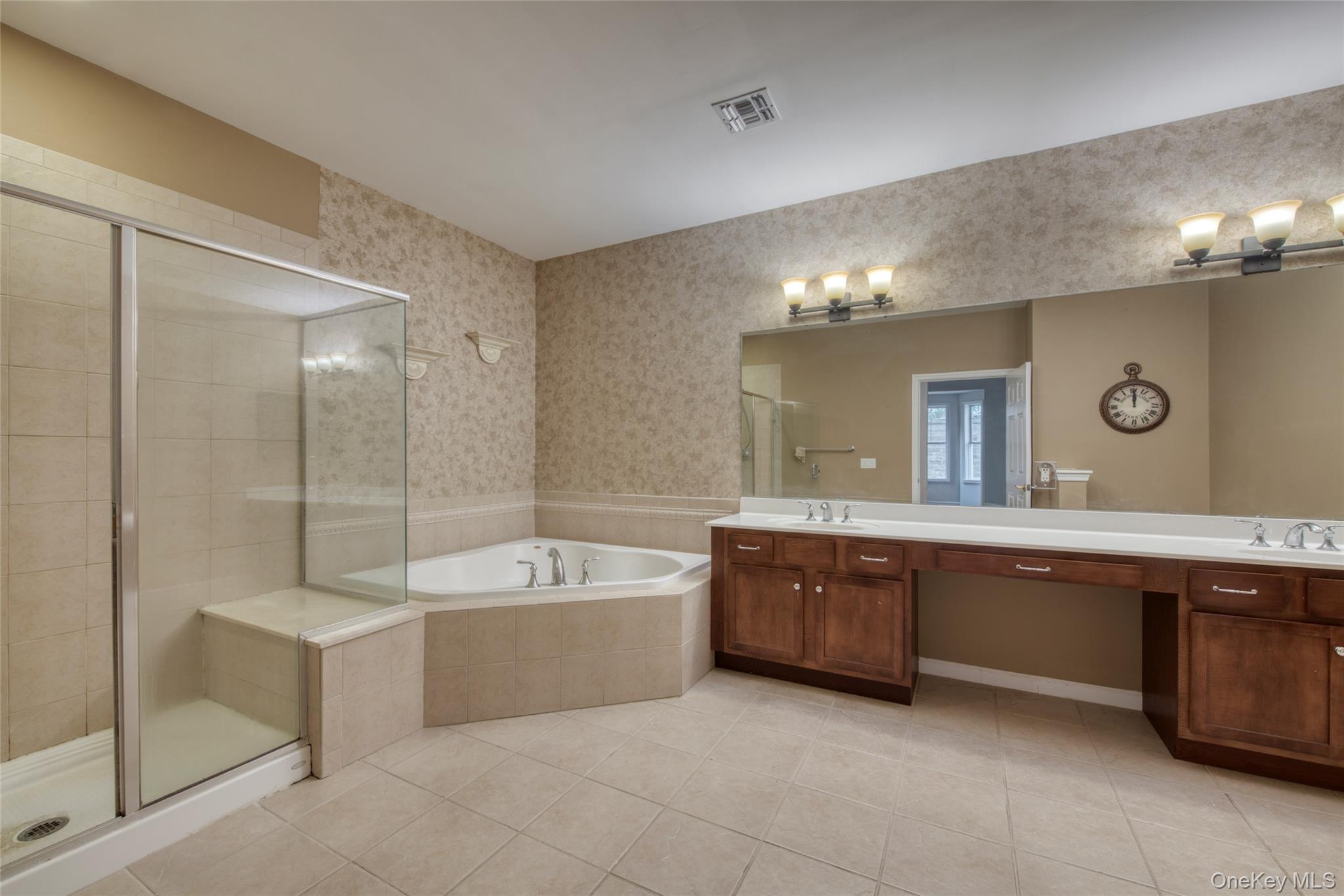177 Melody Court Property Photo 8