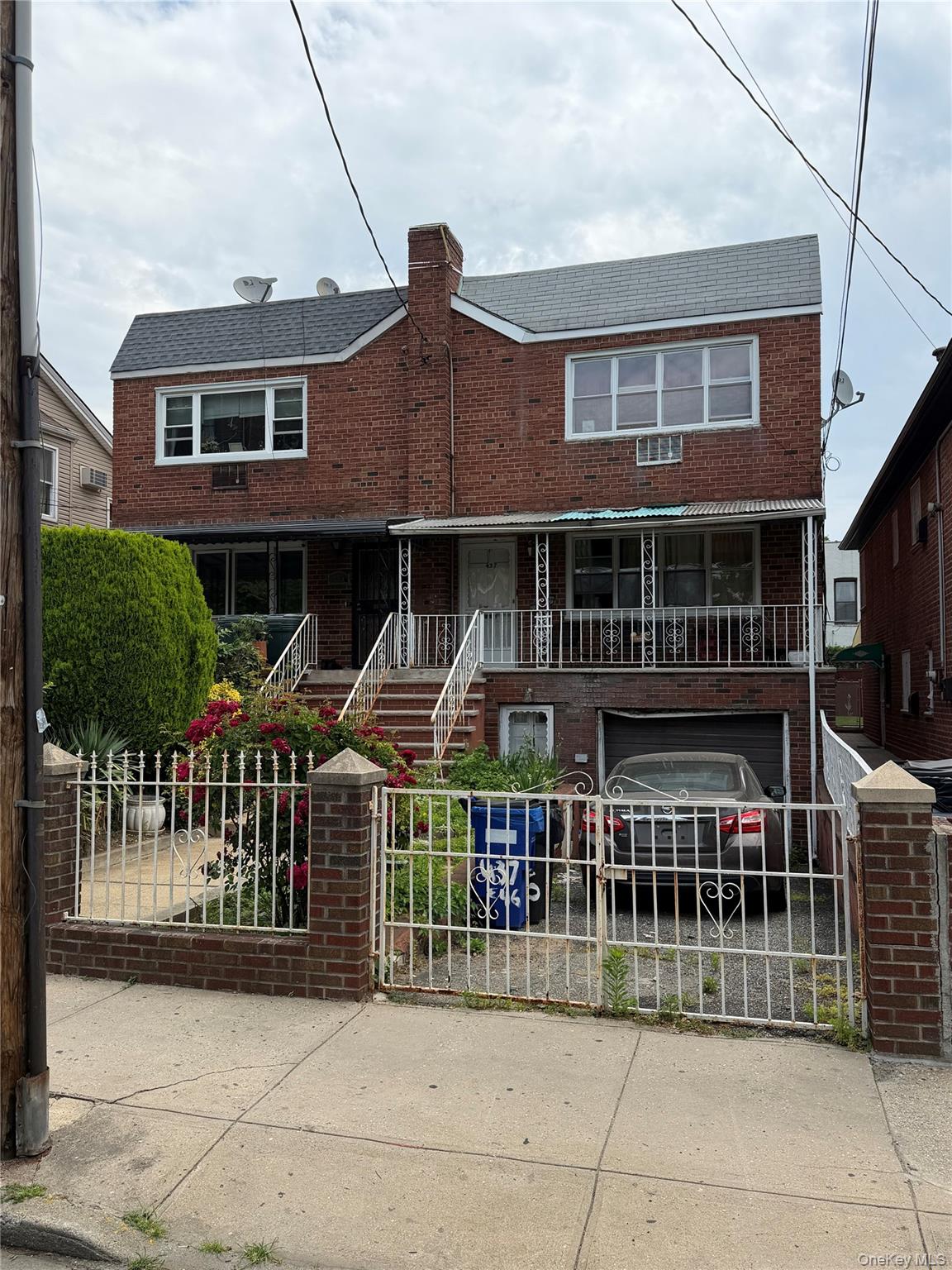 437 E 46th Street Property Photo 1
