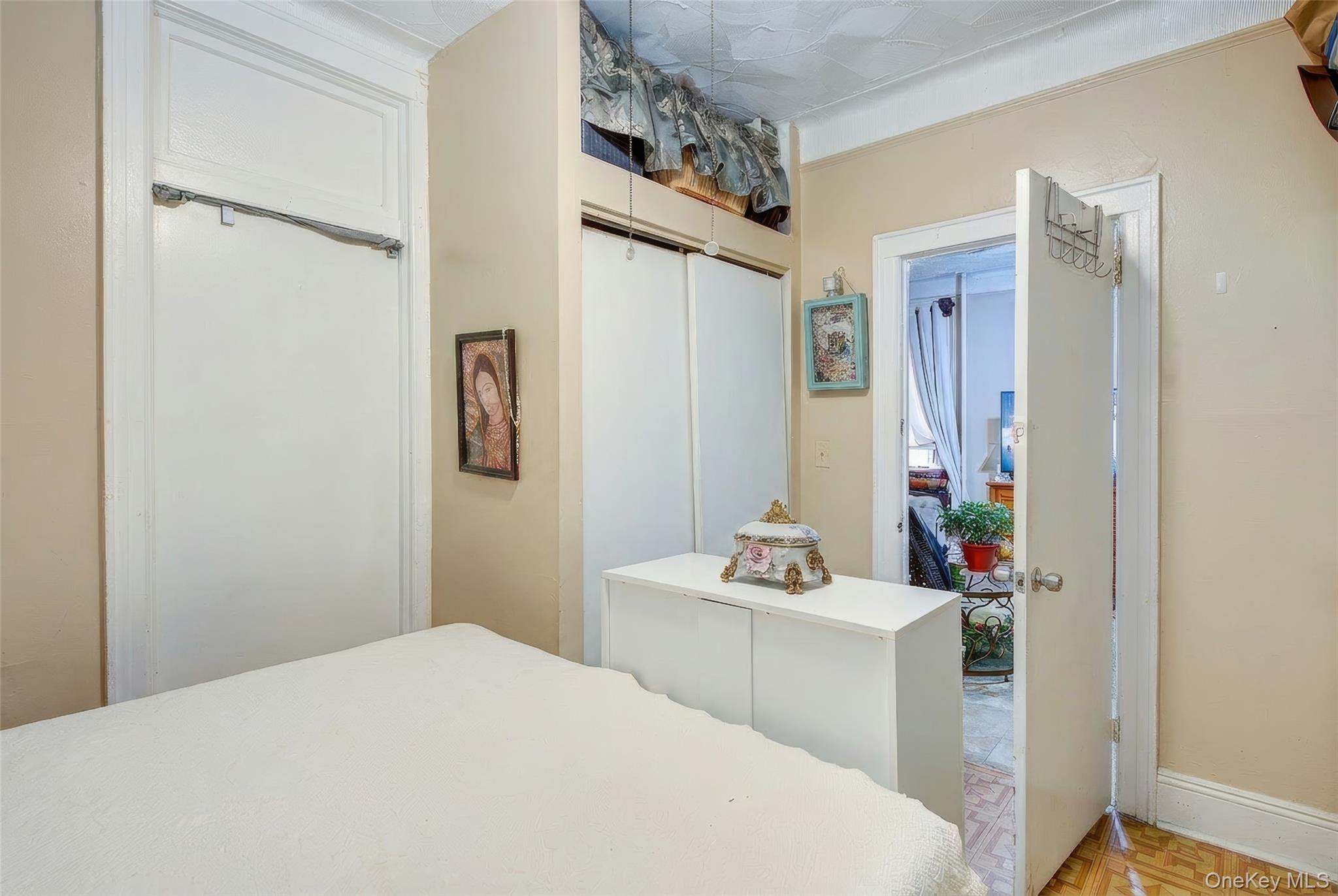 99-11 42 Avenue Property Photo 14